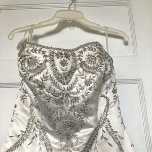 Casablanca Bridal wedding gown. Size 12.